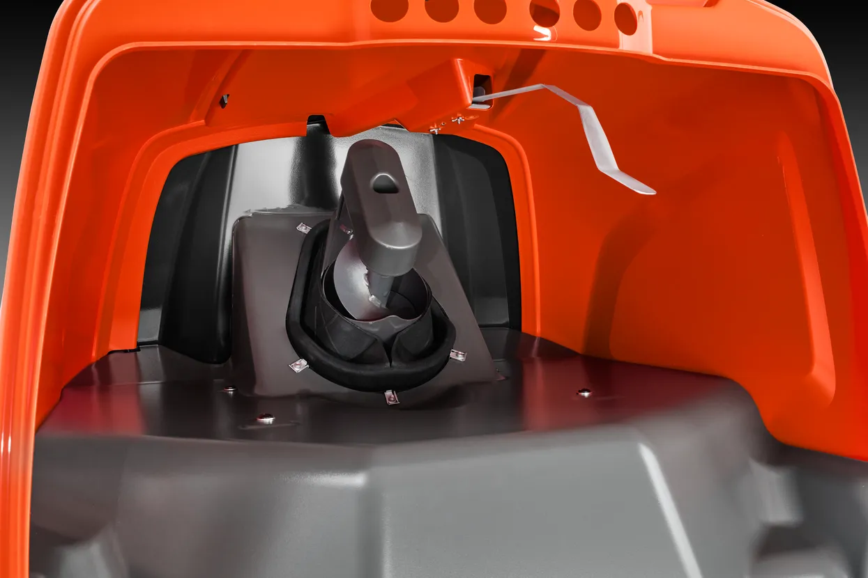 Husqvarna RC 320Ts AWD – Image 14